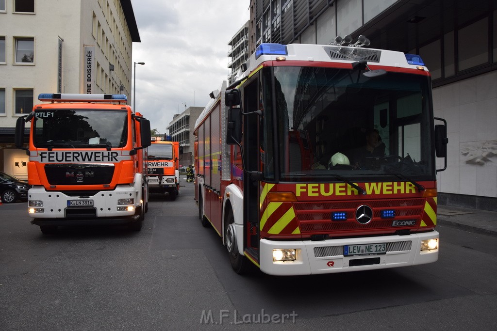 Feuer 2 WDR Koeln Altstadt Nord An der Rechtschule P076.JPG - Miklos Laubert